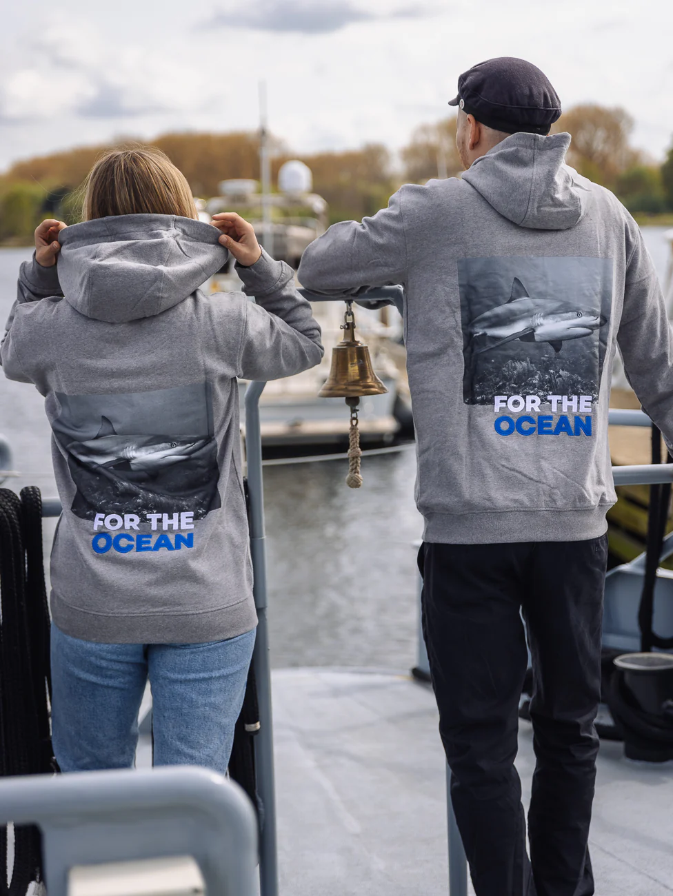 Hoodie Unisex "For the Ocean Hai"